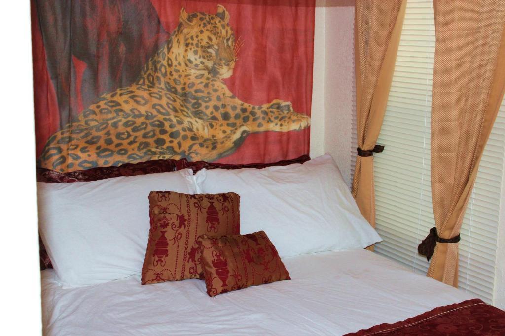 לוס אנג'לס Monterey Inn Hotel Dream Suites מראה חיצוני תמונה